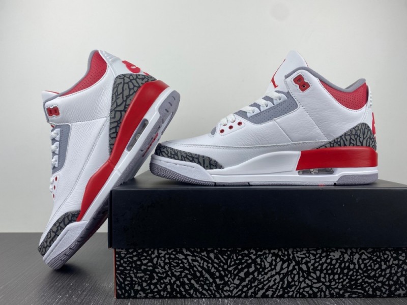 Air Jordan 3 OG “Fire Red”