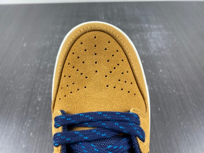 Nike SB Dunk Low Pro PRM