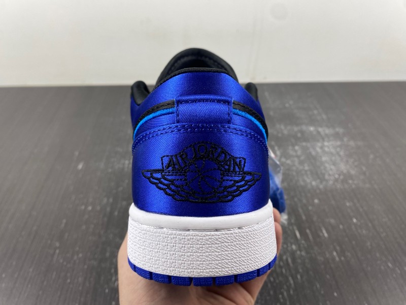 Air Jordan 1 Low