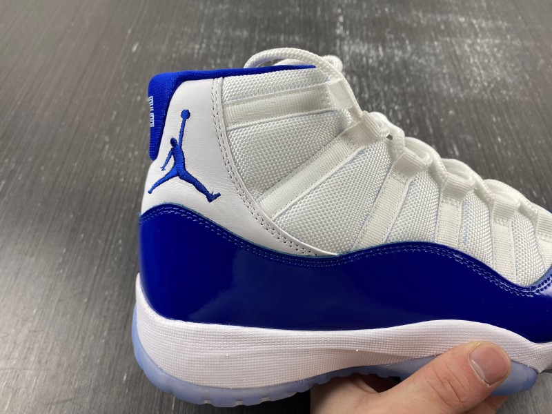 Air Jordan   11