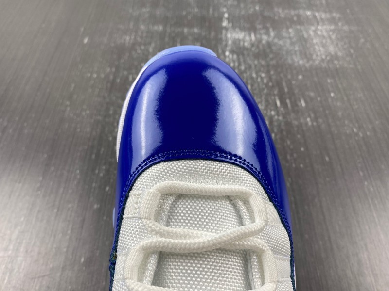 Air Jordan   11