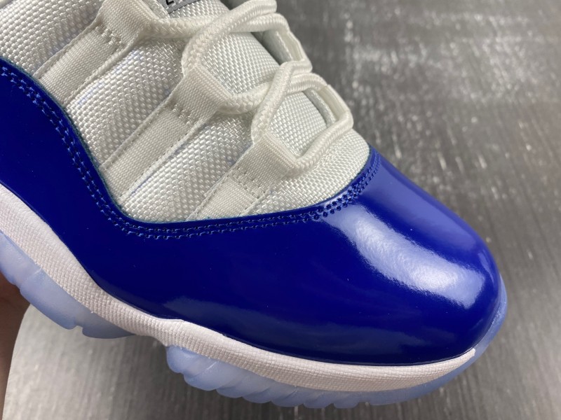 Air Jordan   11