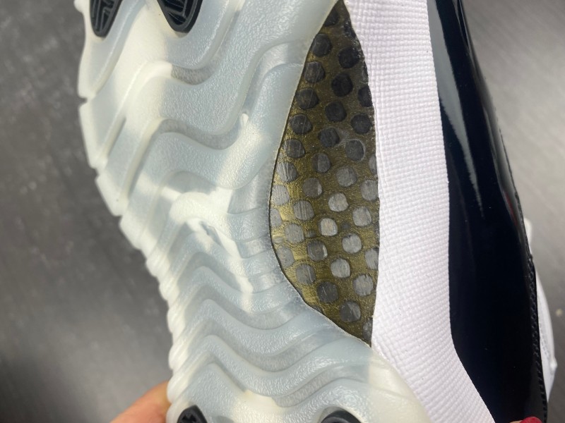 Air Jordan 11“DMP”