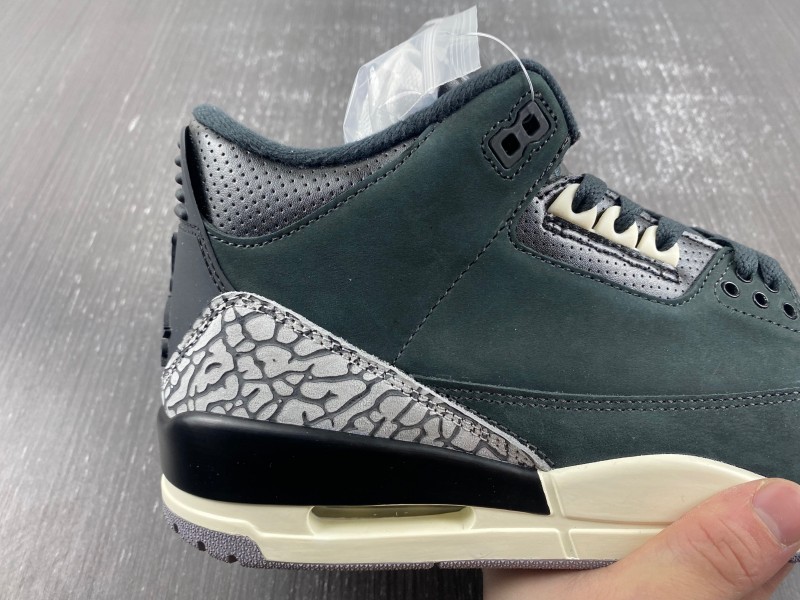 Air Jordan 3 WMNS “Off Noir
