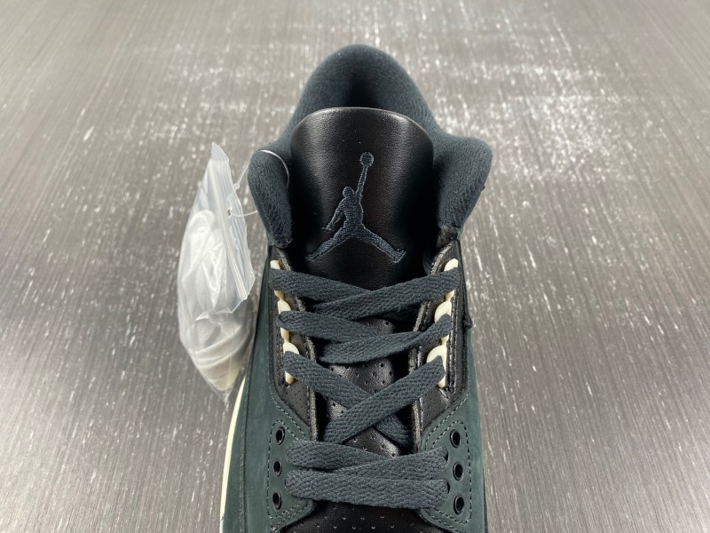Air Jordan 3 WMNS “Off Noir