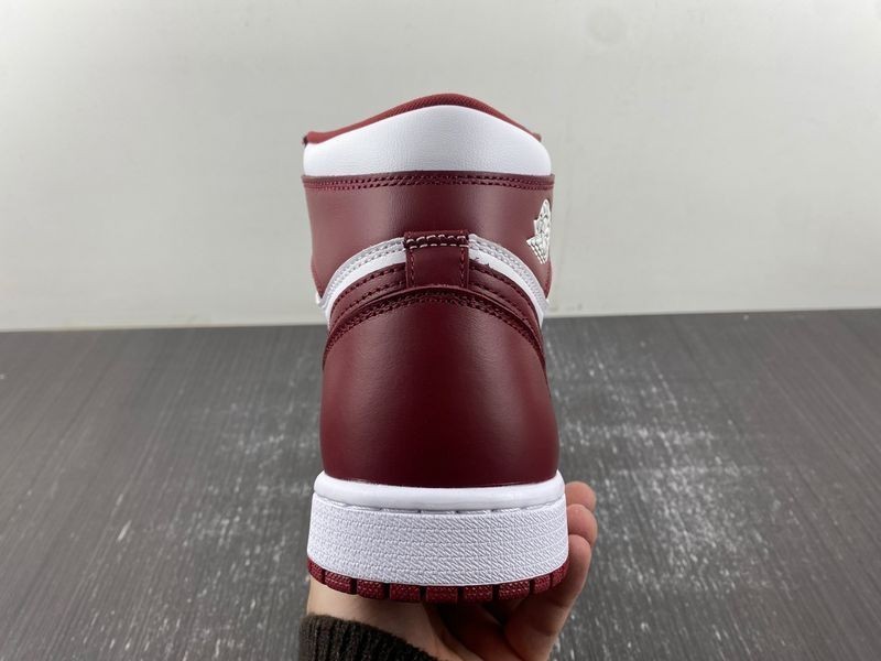 Air Jordan 1 High OG “Team Red