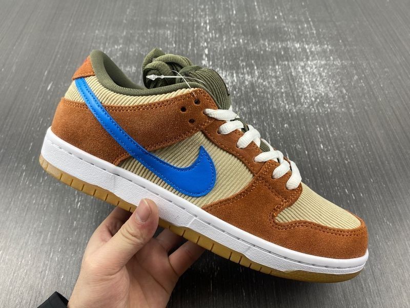 Nike SB Dunk Low Pro SB