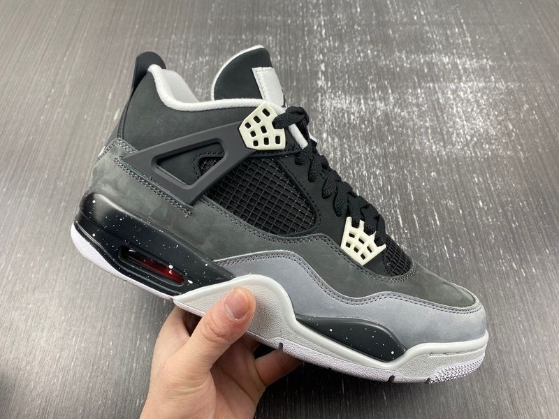 AIR JORDAN 4 RETRO 'FEAR