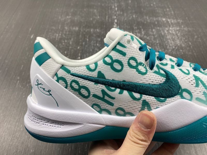 Nike Kobe 8 Protro “Radiant Emerald”