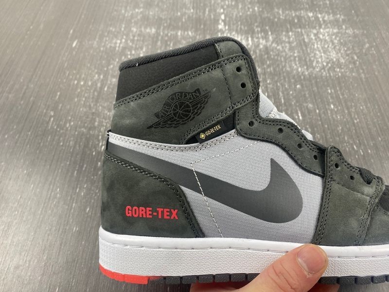 Air Jordan 1 Element “Bred