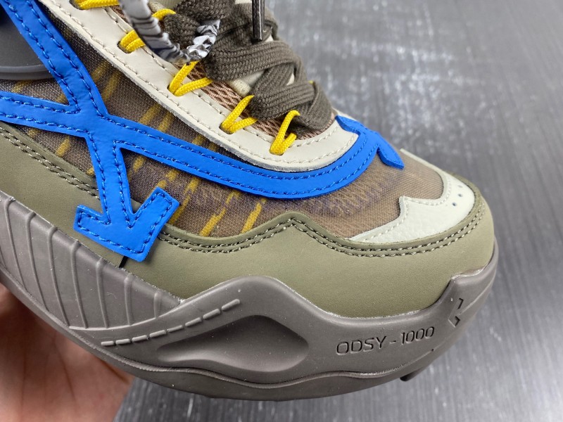 Off-White c/o Virgil Abloh