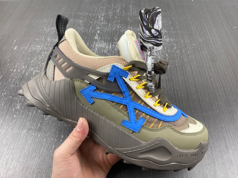Off-White c/o Virgil Abloh