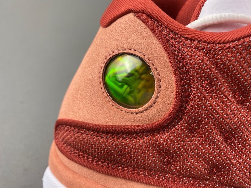Air Jordan 13 “Dune Red”