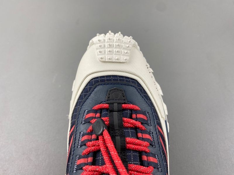 Moncler 盟可睐 Trailgrip GTX 3M反光