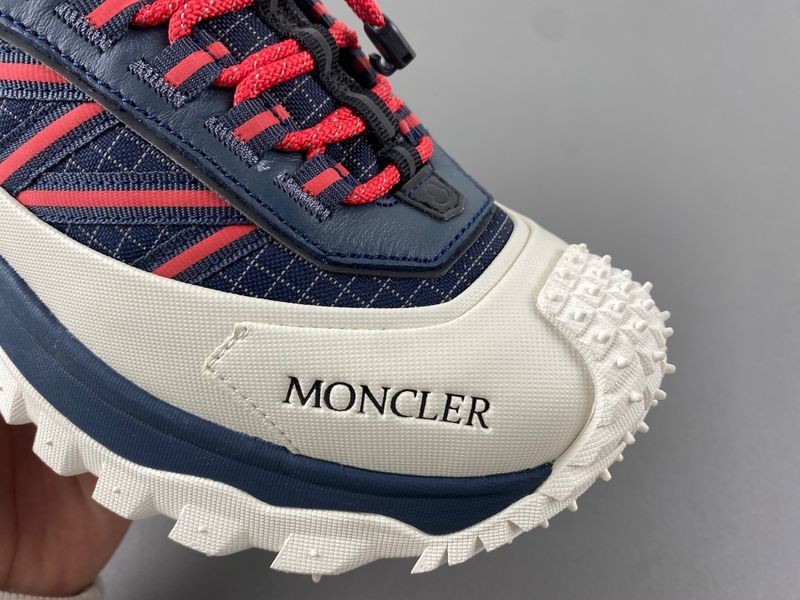 Moncler 盟可睐 Trailgrip GTX 3M反光
