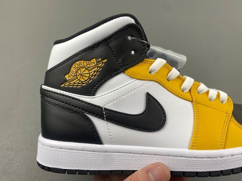 Air Jordan 1 Mid