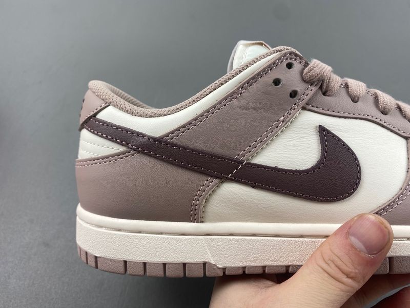 DUNK LOW 'DIFFUSED TAUPE