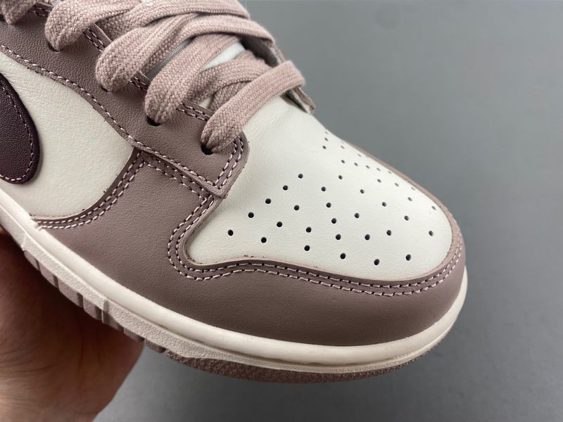 DUNK LOW 'DIFFUSED TAUPE