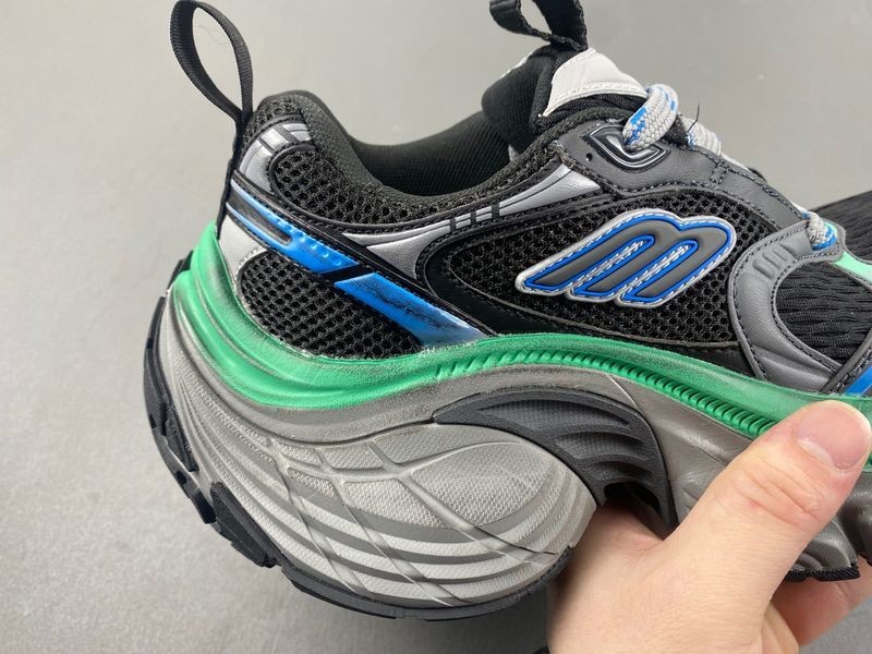 Balenciaga 911