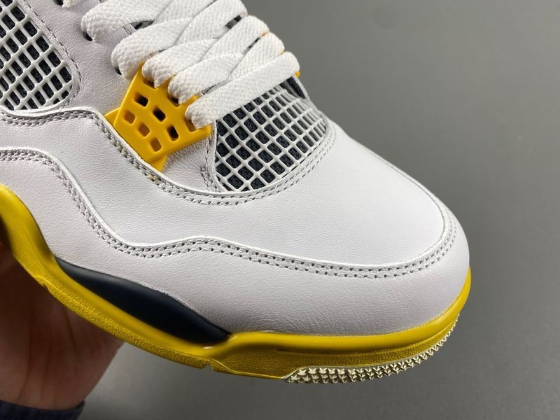 Air Jordan 4 “Vivid Sulfur