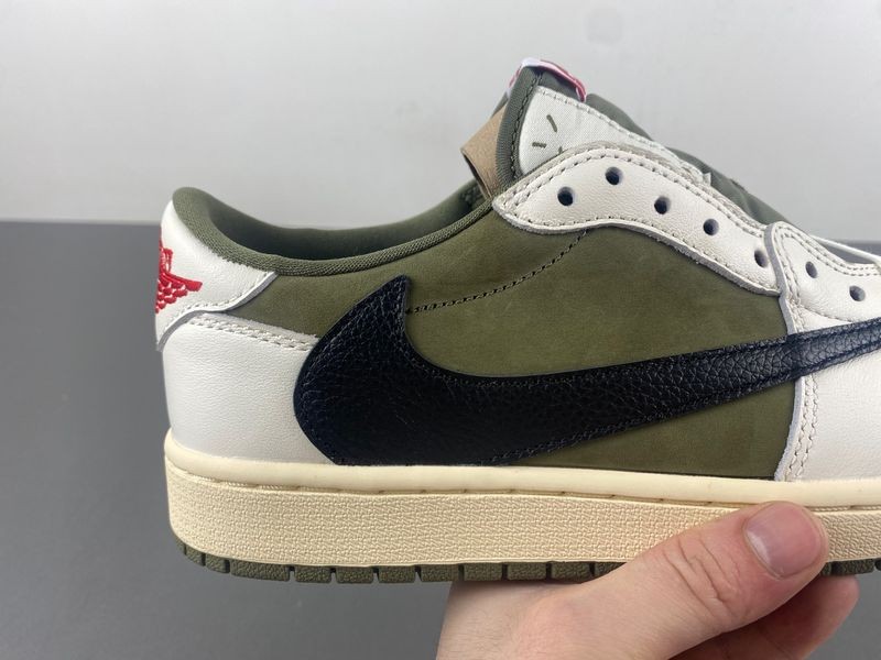 Travis Scott x Air Jordan 1 Low OG