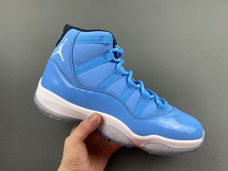 Air Jordan 11