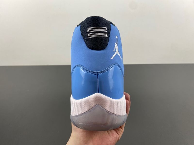 Air Jordan 11