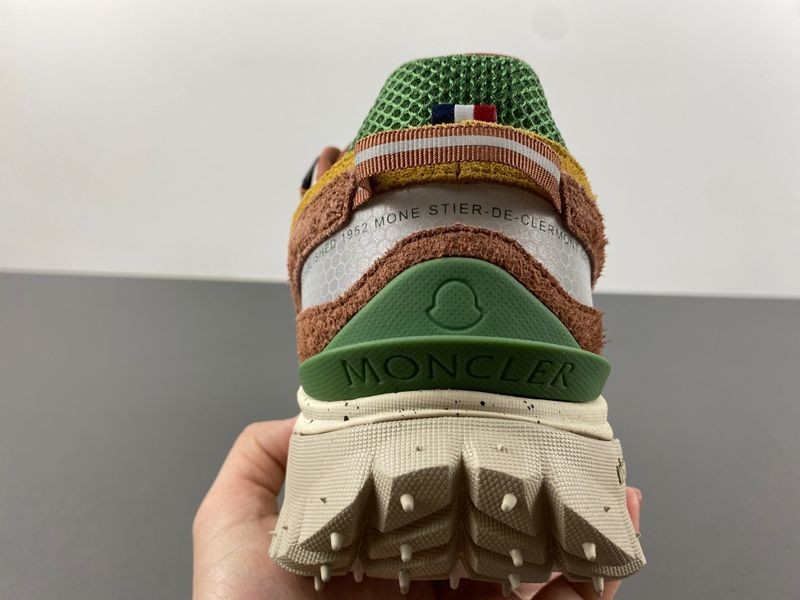 Moncler 盟可睐 Trailgrip GTX 3M反光