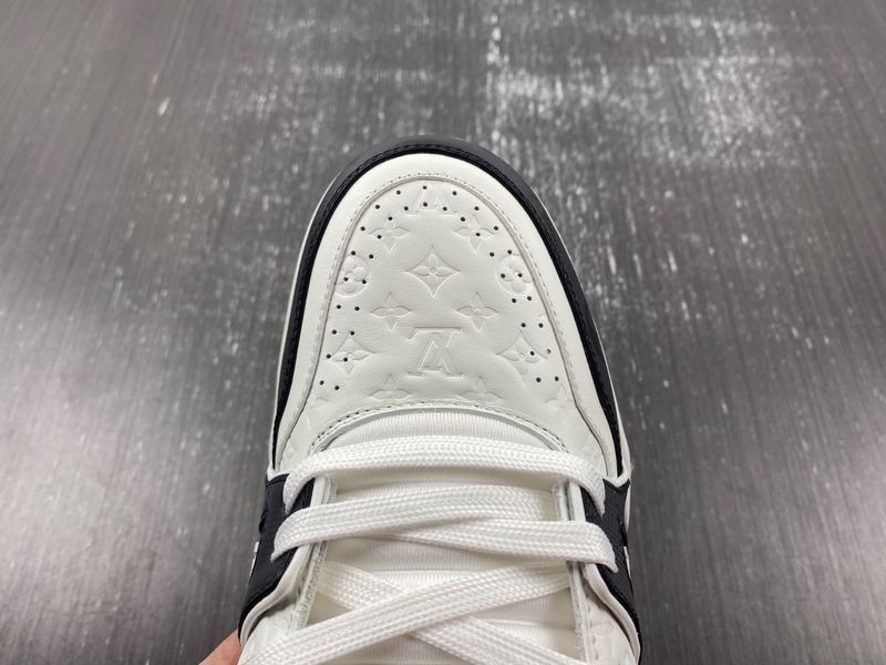 Louis Vuitton LV trainer