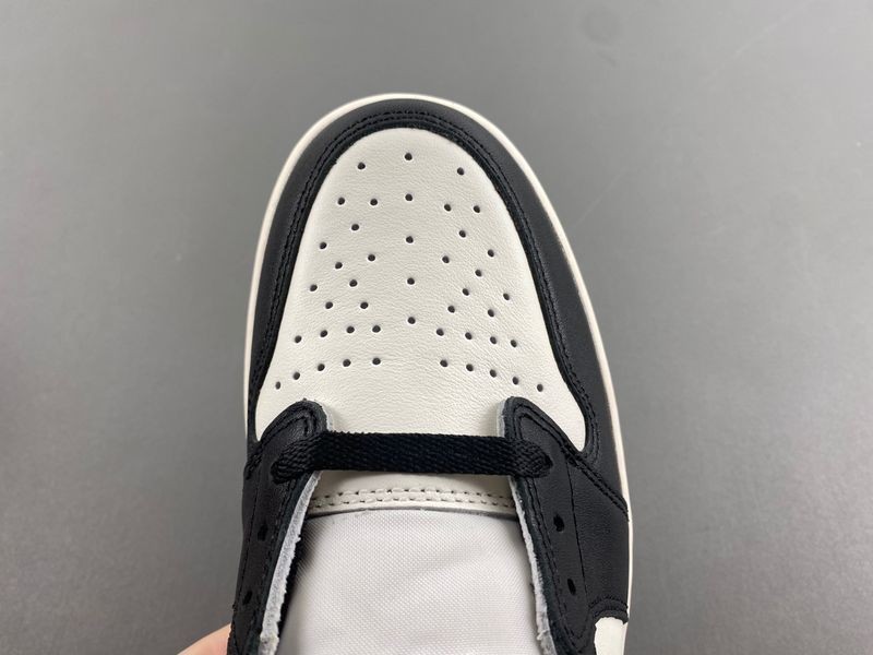Air Jordan 1 Low OG “Mocha
