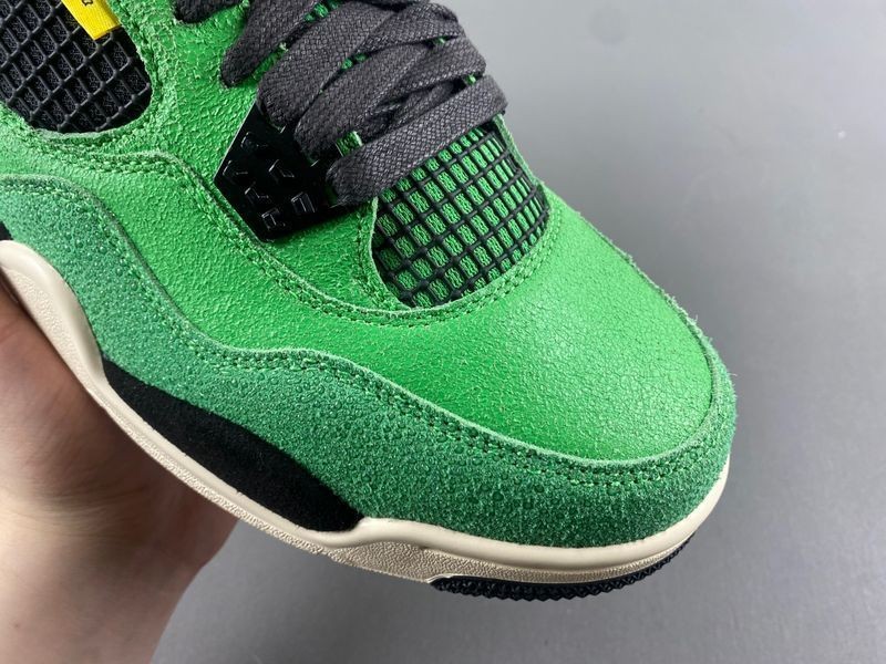 Air Jordan 4