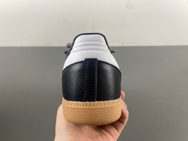 adidas Samba LT