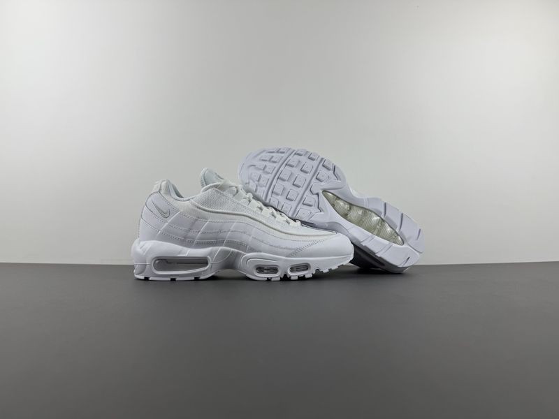 Nike Air Max 95 Essential