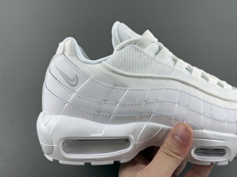 Nike Air Max 95 Essential