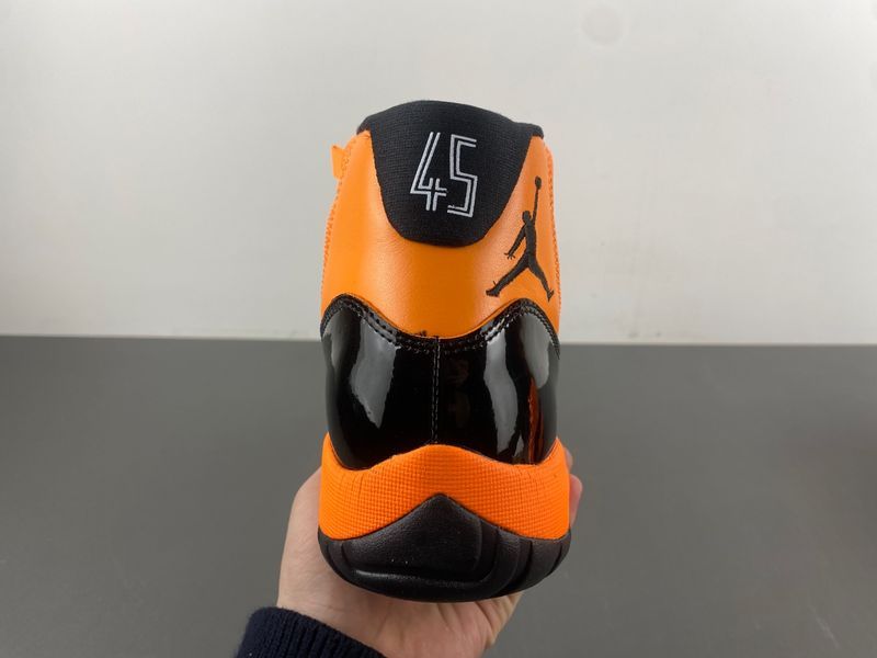 Air Jordan 11