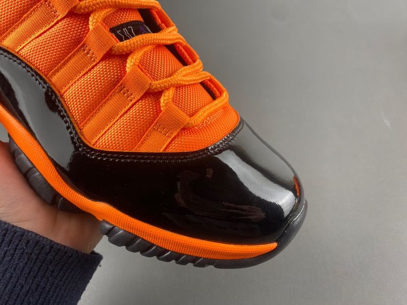 Air Jordan 11
