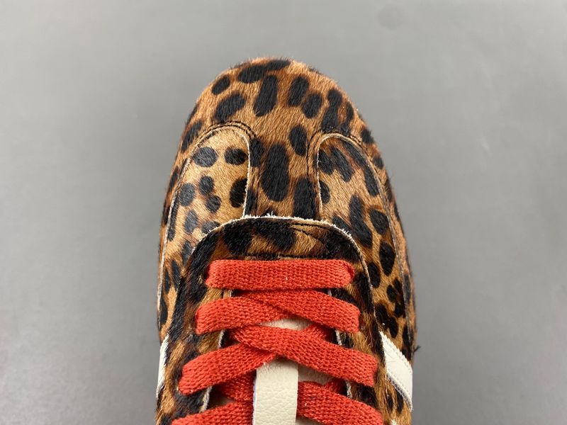 Samba OG 'Preloved Red