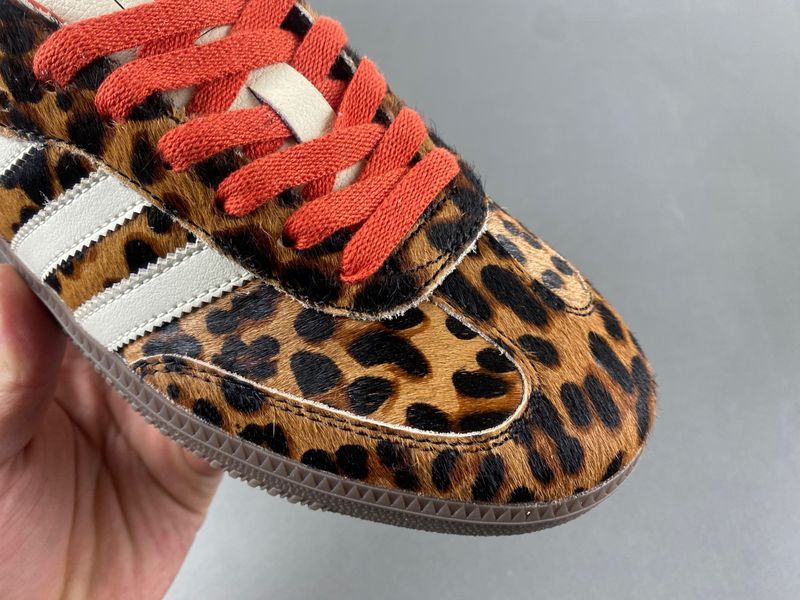 Samba OG 'Preloved Red