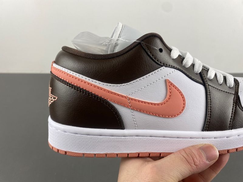 Air Jordan 1 Low
