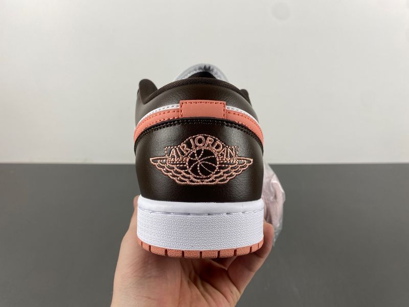 Air Jordan 1 Low