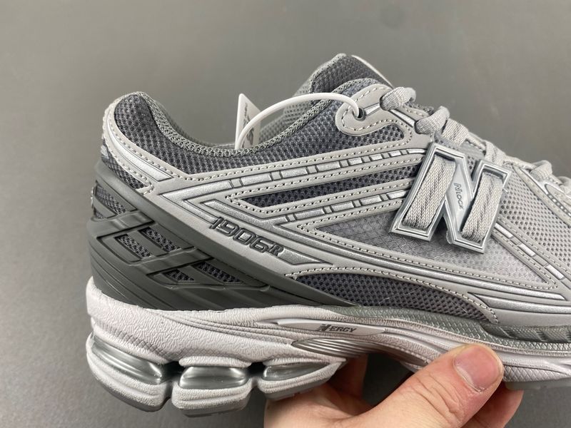 New Balance 1906