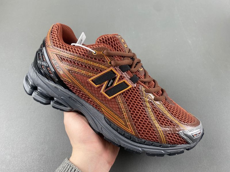 New Balance 1906