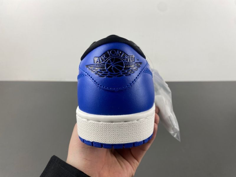 Air Jordan 1 Low