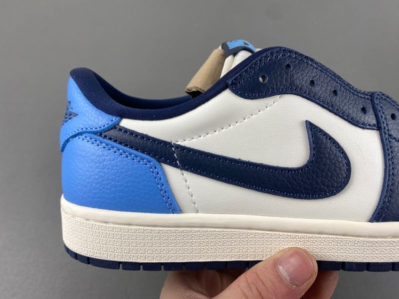 Air Jordan 1 Low