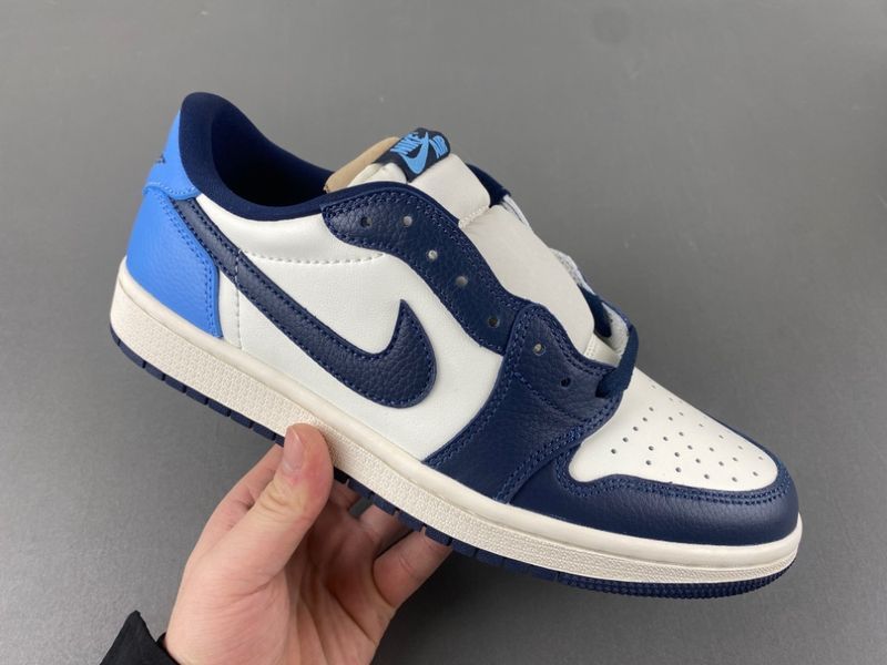 Air Jordan 1 Low