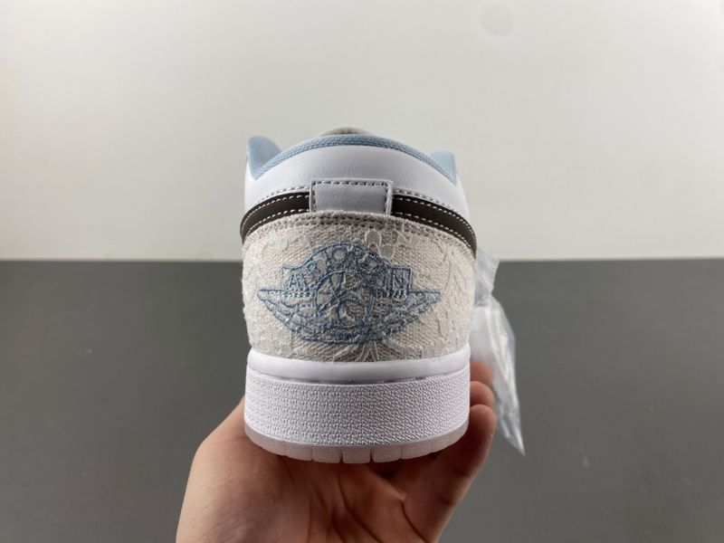 Air Jordan 1 Low