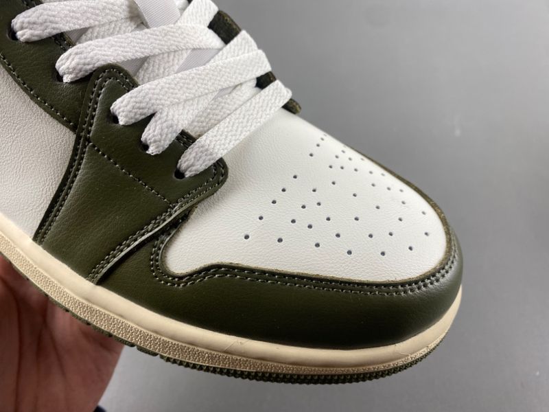 Air Jordan 1 Low