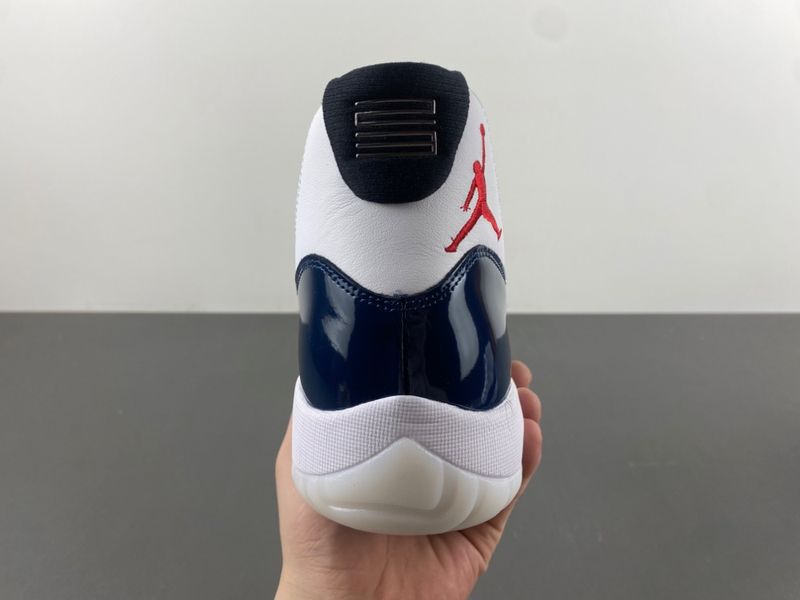 Air Jordan 11
