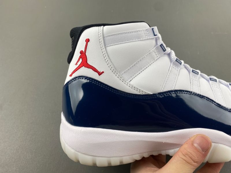 Air Jordan 11