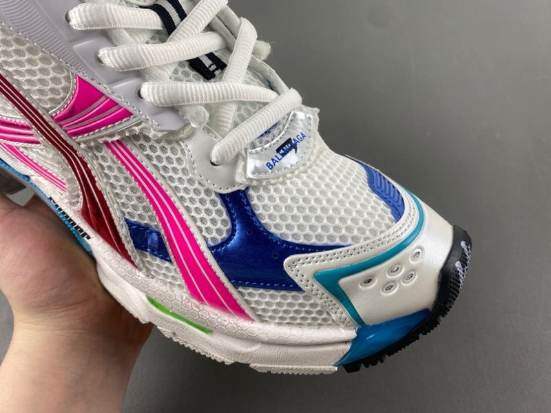 Balenciaga/